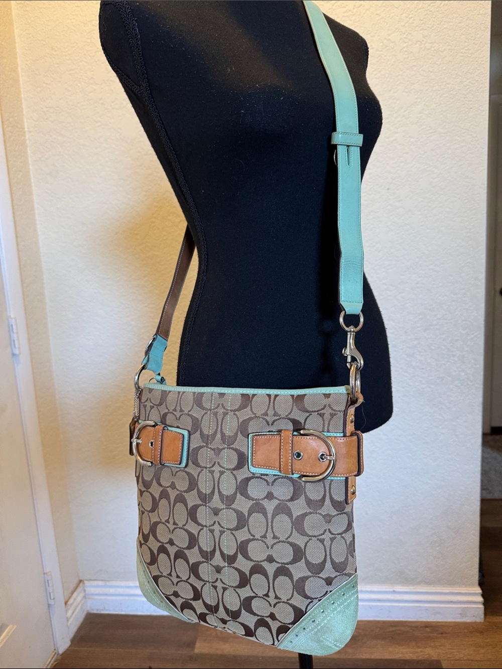 Coach crossbody bag signature c with mint green suede detail